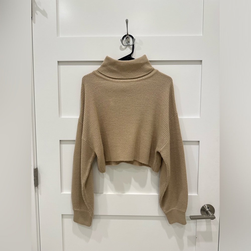 Divided Womens Tan Sweater Size Medium